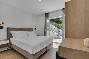 3 chambres, fer et planche à repasser, Wi-Fi gratuit, draps fournis