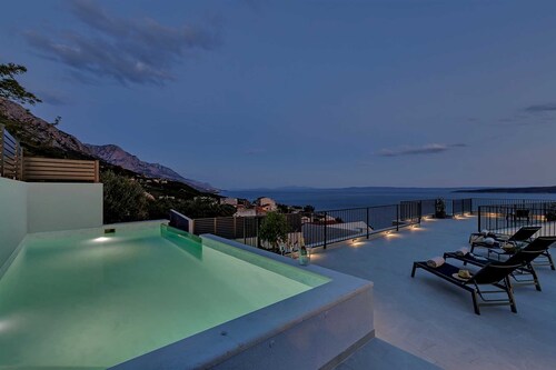 MA VILLA BRELA - Seraphine