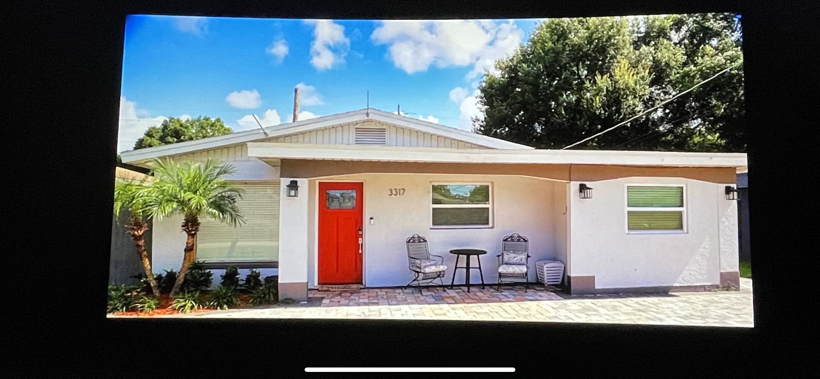 0.1 miles from Raymond James Stadium/Airport, 4 bed 2 bath