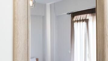 3 bedrooms, iron/ironing board, WiFi