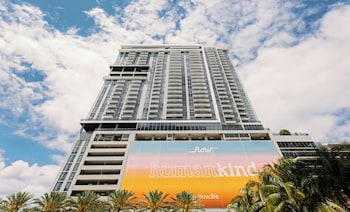 Hotel Exterior at Flow Fort Lauderdale Hotel