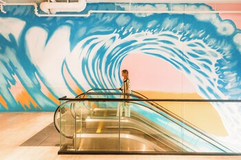 Hotel exterior and entrance at Flow Fort Lauderdale Hotel