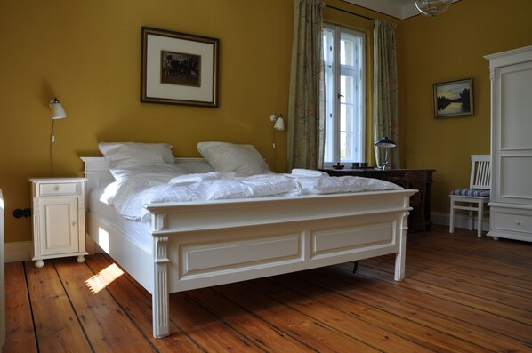 3 Schlafzimmer, Bügeleisen/Bügelbrett, WLAN, Bettwäsche