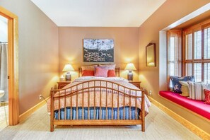 4 عدّة غرف نوم ومكواة/لوح كي وسرير سفر وواي فاي مجانًا