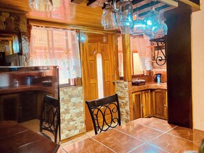 Fridge, microwave, oven, coffee/tea maker