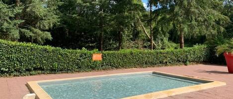 Piscine extérieure, piscine chauffée