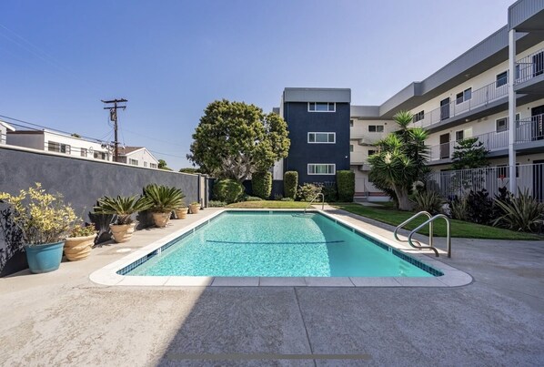 Outdoor pool, a heated pool