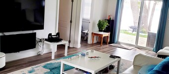 Entire lakeside cottage with 6 person hot tub