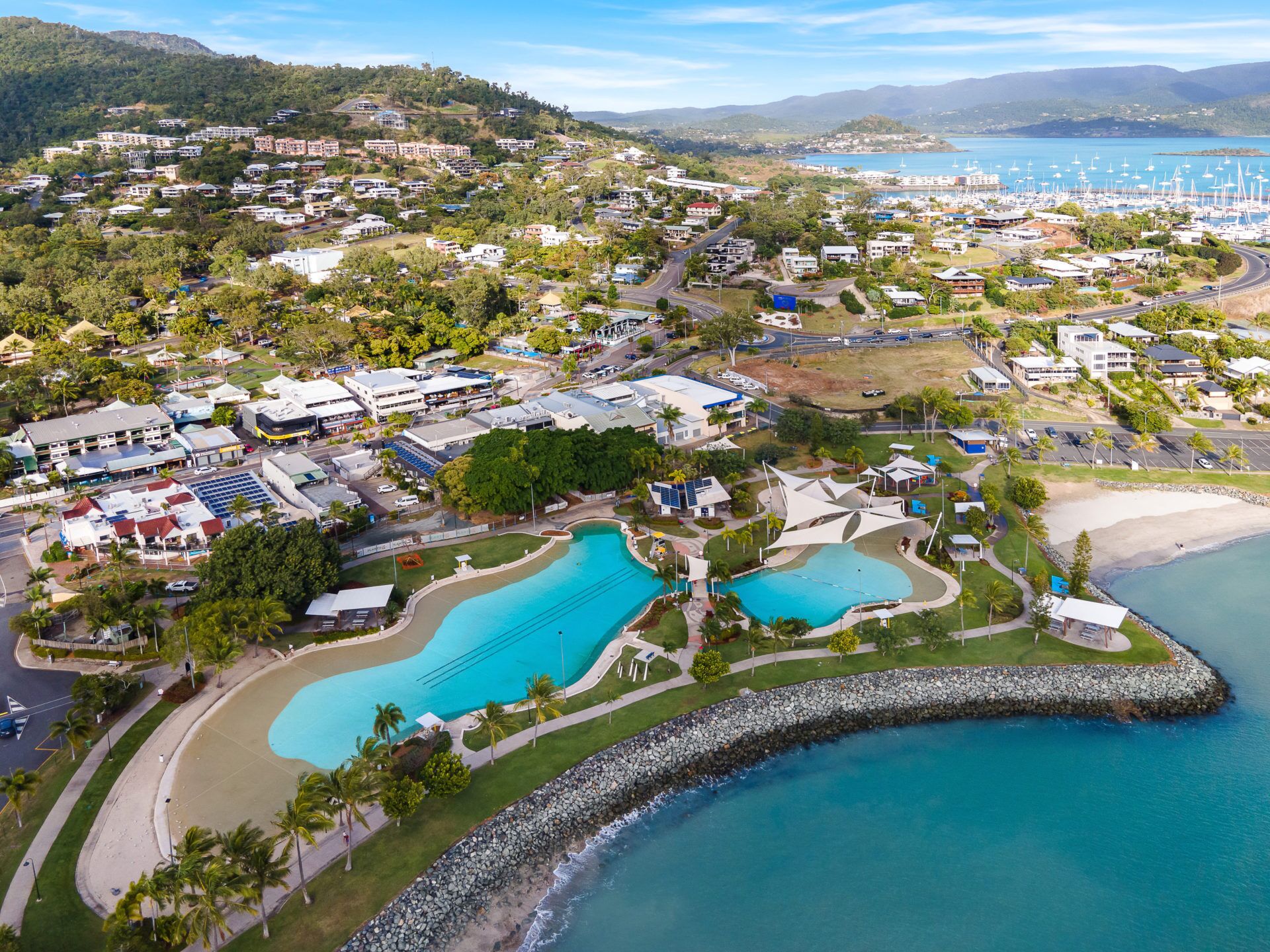2 Bedroom Apartment on Airlie Beach Main Street