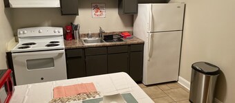 Newly renovated rocket city studio