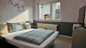 2 chambres, lit parapluie, Wi-Fi gratuit, draps fournis