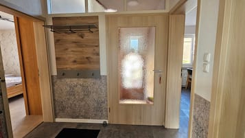 2 bedrooms, travel crib, free WiFi, bed sheets