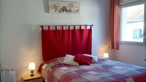 1 bedroom, iron/ironing board, travel crib, WiFi (free)
