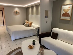 1 chambre, coffres-forts dans les chambres, bureau