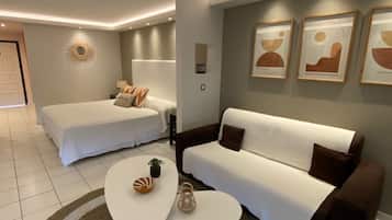 1 bedroom, in-room safe, desk, iron/ironing board