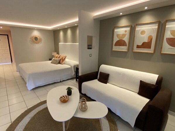 1 bedroom, in-room safe, desk, iron/ironing board