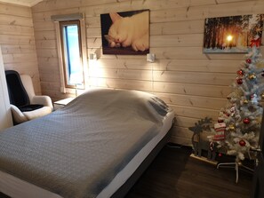 1 dormitori, habitacions insonoritzades, wifi gratuïta i roba de llit 