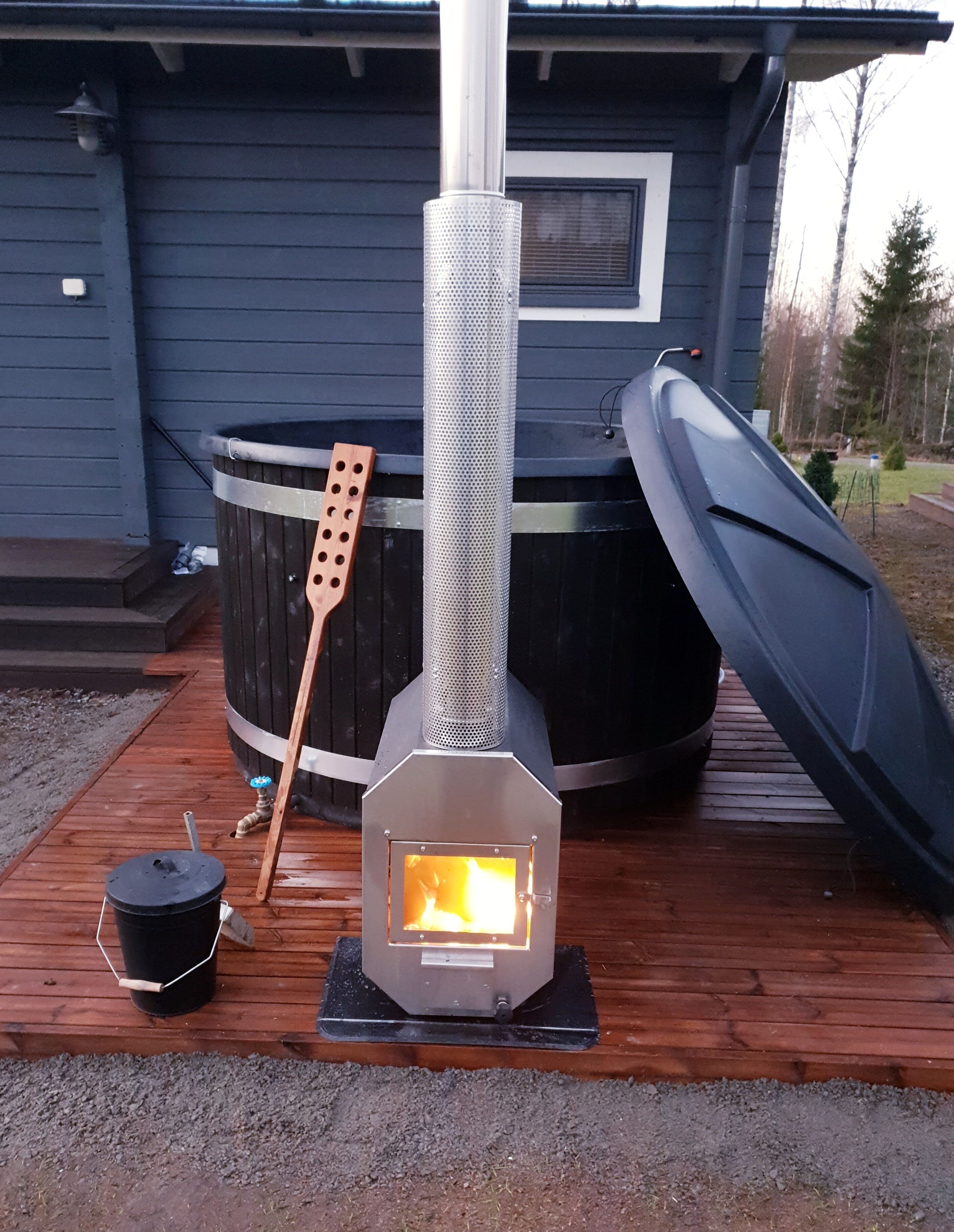 المنطقة المحيطة بالمنشأة