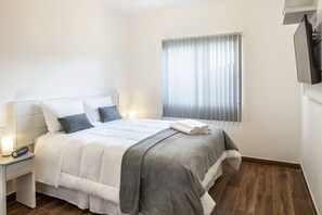 1 chambre, bureau, Wi-Fi gratuit, draps fournis