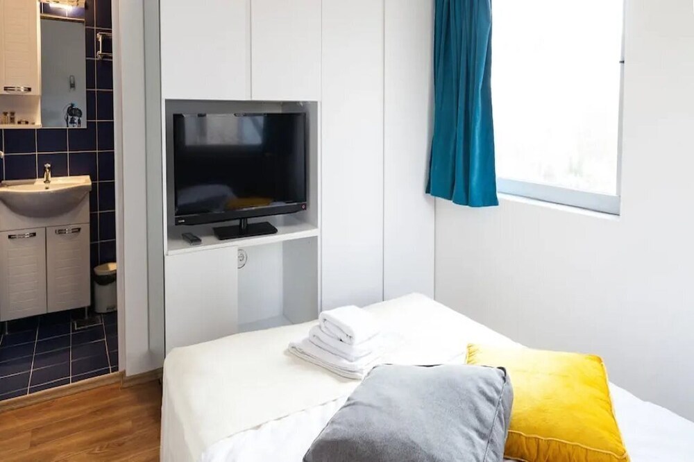 Hotel Concept by null