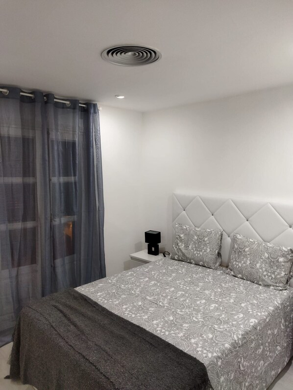 1 Schlafzimmer, Bügeleisen/Bügelbrett, kostenloses WLAN, Bettwäsche