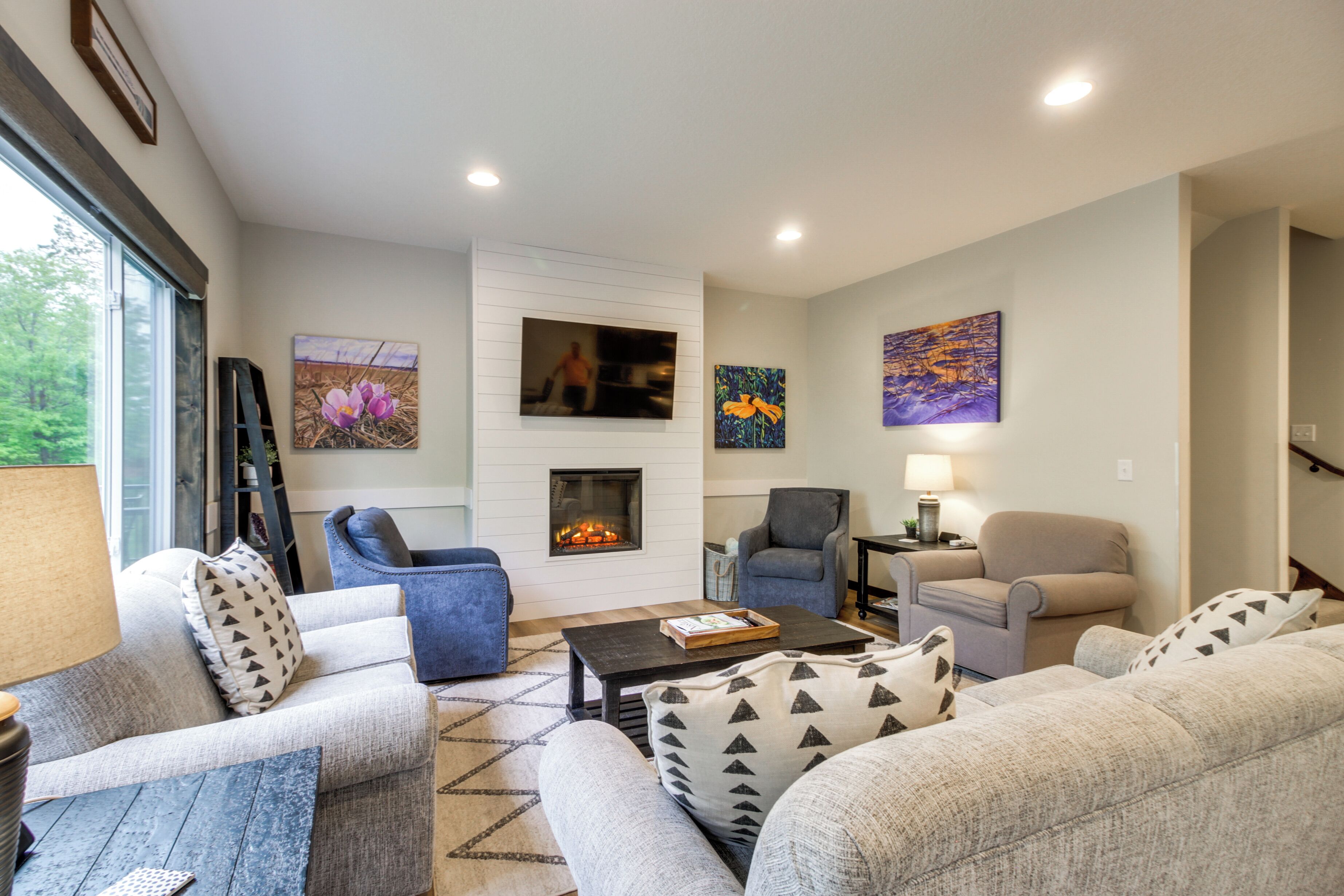 Gull Lake Resort Townhome: Boat Slip & Pool Access
