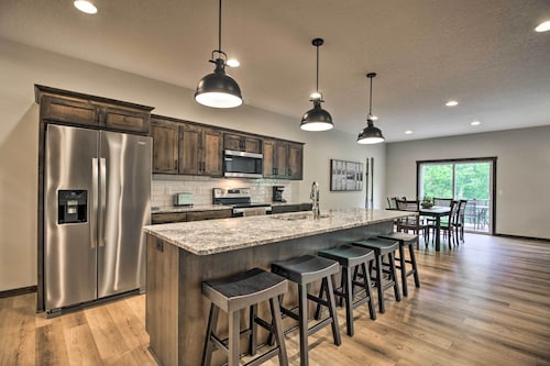 Upscale Townhome in Causeways on Gull Resort!