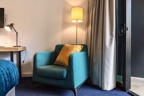 Phòng Superior | Khu phòng khách | TV màn hình phẳng 0-inch có truyền hình cáp, TV 