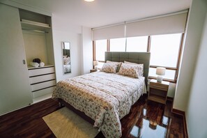 4 Schlafzimmer, Bügeleisen/Bügelbrett, kostenloses WLAN