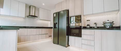 Fridge, microwave, coffee/tea maker, electric kettle