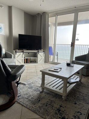 TV, DVD player - Newly Decorated Top Floor Ocean Views!  (Fort Walton Beach)