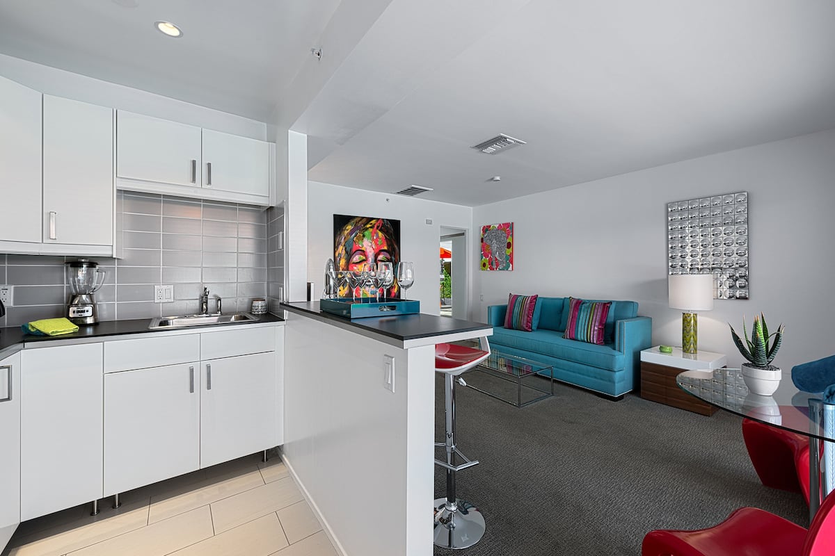 deluxe room, 1 king bed | private kitchen | full-sized fridge, oven, stovetop, espresso maker