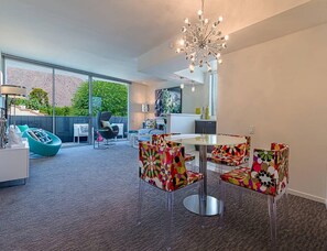 Deluxe Room, 1 Queen Bed | Premium bedding, pillow-top beds, individually decorated - The Twist Palm Springs (Palm Springs)