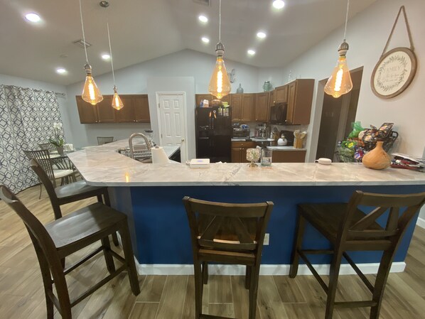 Geladeira, toalhas de papel