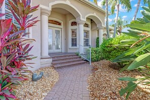 Exterior detail - Welcome to Marco Dreaming! (Marco Island)