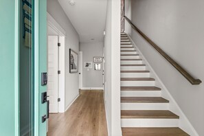 Interior - New Luxury Southern Charm - 4BR - Walk Everywhere (Nashville)