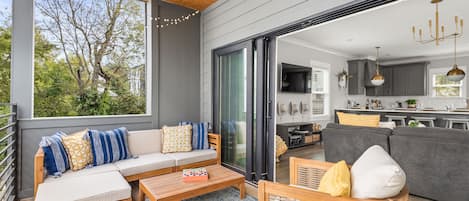 تلفزيون ذكي، ستيريو