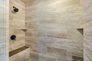 Combined shower/tub, hair dryer, towels, shampoo