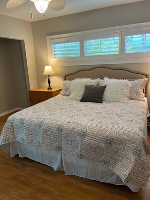 3 bedrooms, free WiFi, bed sheets, wheelchair access