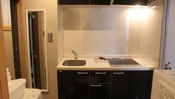 Fridge, microwave, stovetop, cookware/dishes/utensils