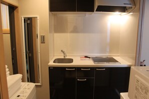 雪櫃、微波爐、爐具、廚房用具/餐具/器皿