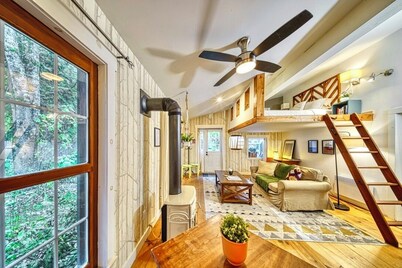 Perfect Winter Weekend Loft in the ❤️ of the Eastern Townships