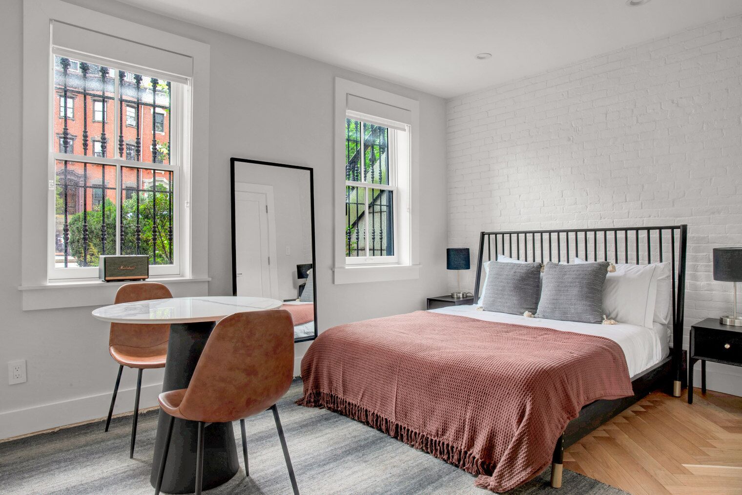 Cozy South End Studio near T, Shops + Dining, by Blueground