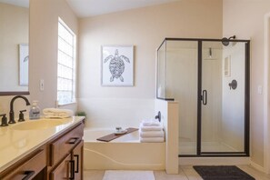 Bathtub, free toiletries, hair dryer, towels