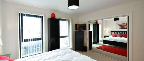 1 bedroom, iron/ironing board, WiFi, bed sheets