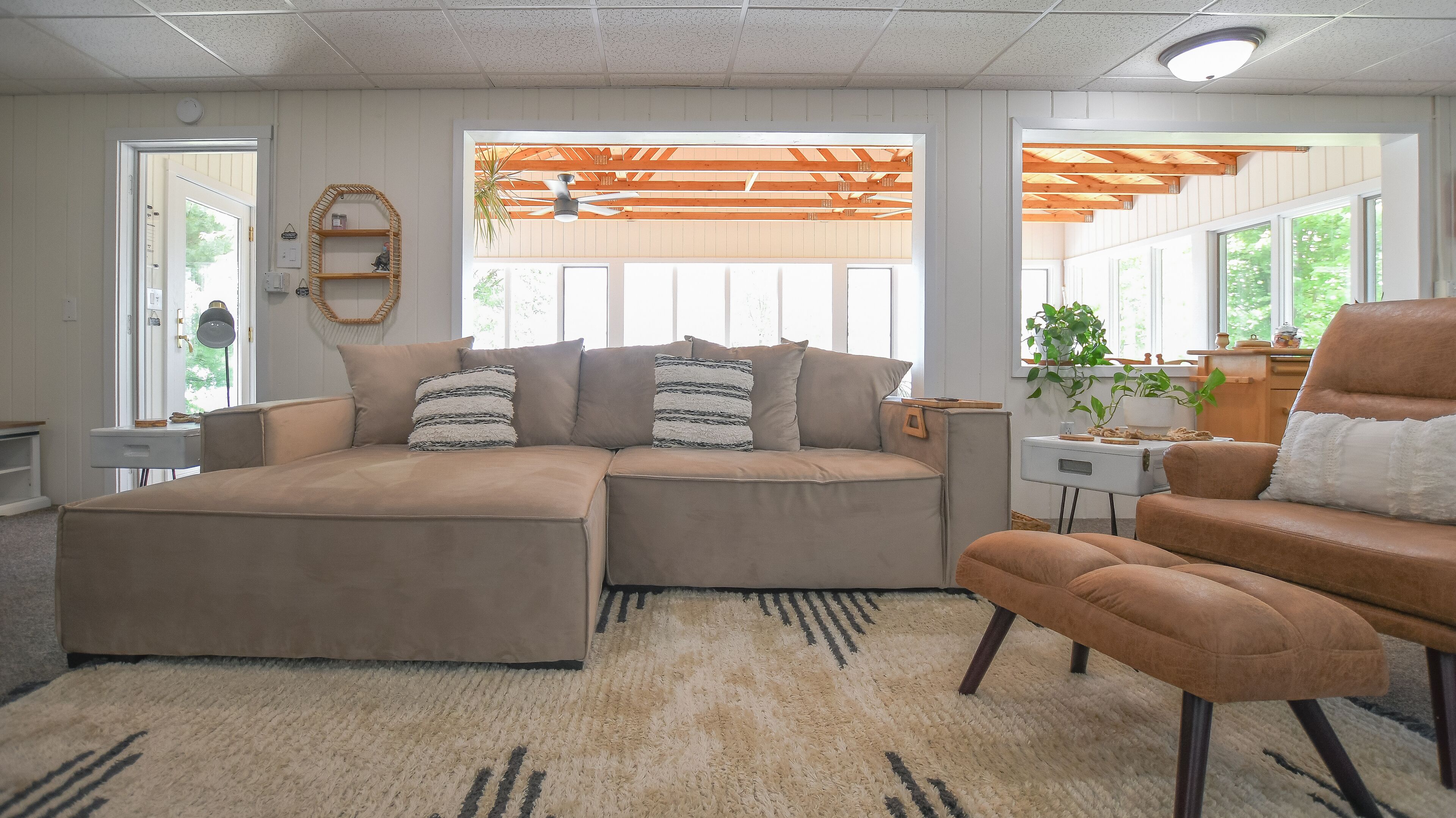 Smart-tv, eldstad, tv-spel och dvd-spelare