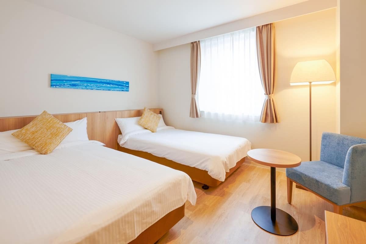 In-room safe, desk, iron/ironing board (on request), free WiFi