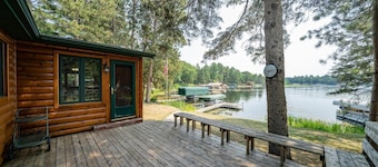 Lovely Lake Retreat for Family Fun on Daggett Lake - With Guest House