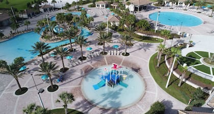 MO800 Champions Gate 5 Bedroom bathroom 5 Private Pool & Jaccuzi, Free Waterpark