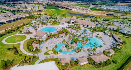 MO800 Champions Gate 5 Bedroom bathroom 5 Private Pool & Jaccuzi, Free Waterpark